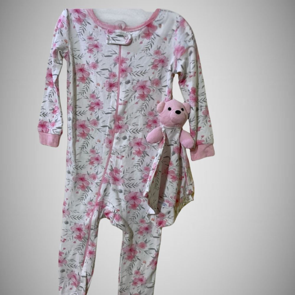 Max Olivia 24m